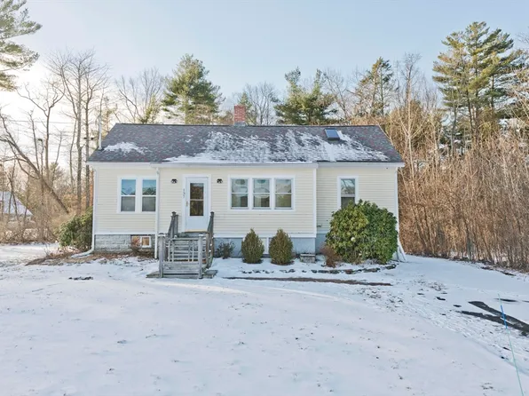 137 Old Amherst Rd, Belchertown, MA 01007