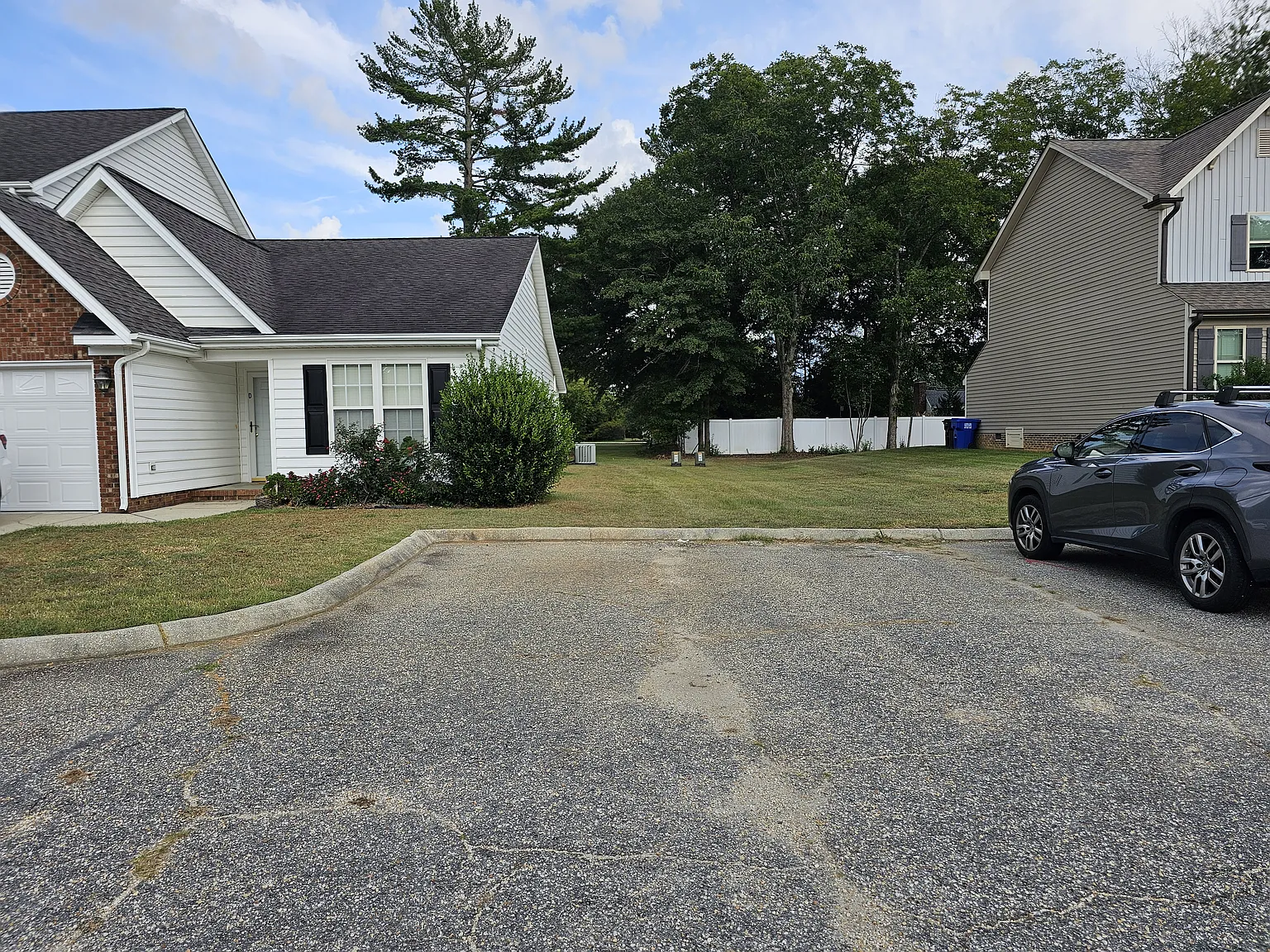 2 bed, 1205 sqft, $1,550 — Photo 4