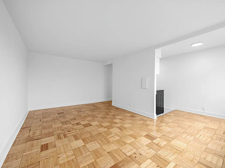 10 Hill Heights Rd — Photo 16