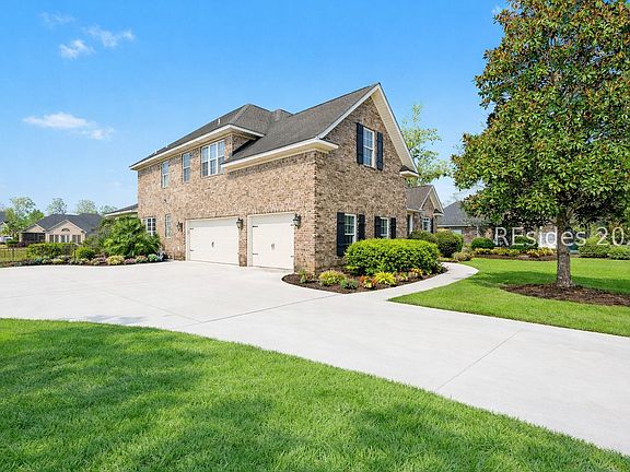 2nd image of 10 Reed Grass Ln
