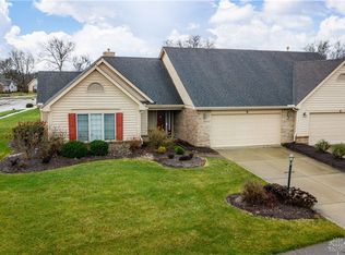 8 Aberfield Ln, Miamisburg, OH 45342