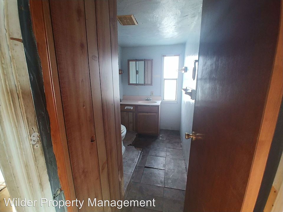 511 Main St Homedale, ID Zillow Apartments for Rent in Homedale