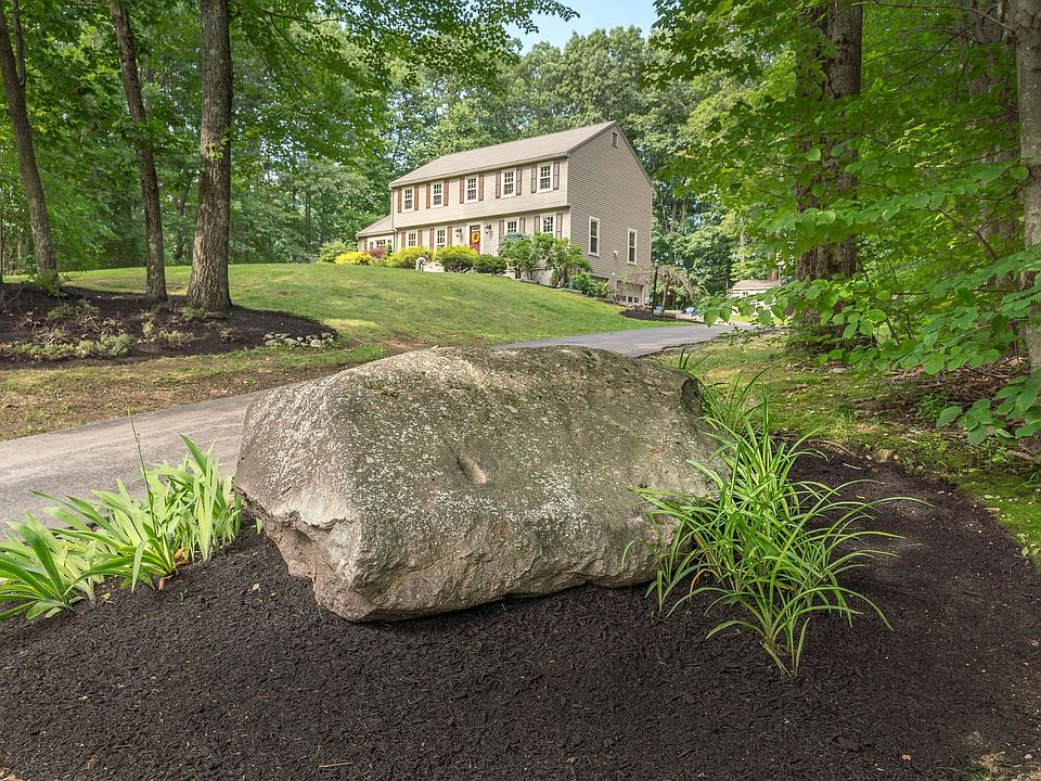 15 Village Brook Lane, Derry, NH 03038 Zillow