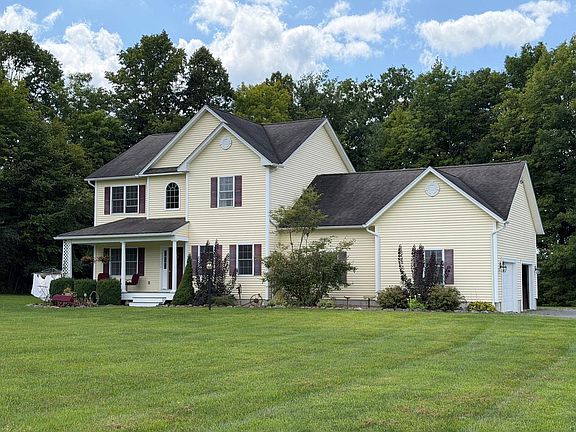 2nd image of 506 Hickory Place