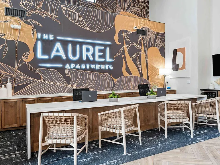 The Laurel Apartments — Photo 29