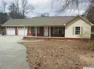 203 3rd St NE, Arab, AL 35016