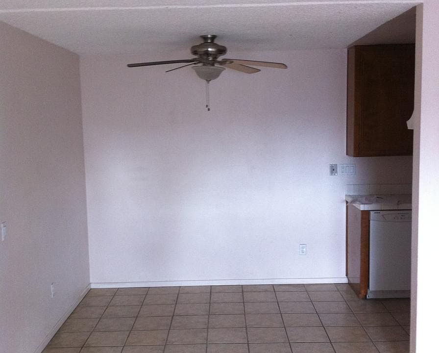 2nd image of 1547 Broadway Unit 36