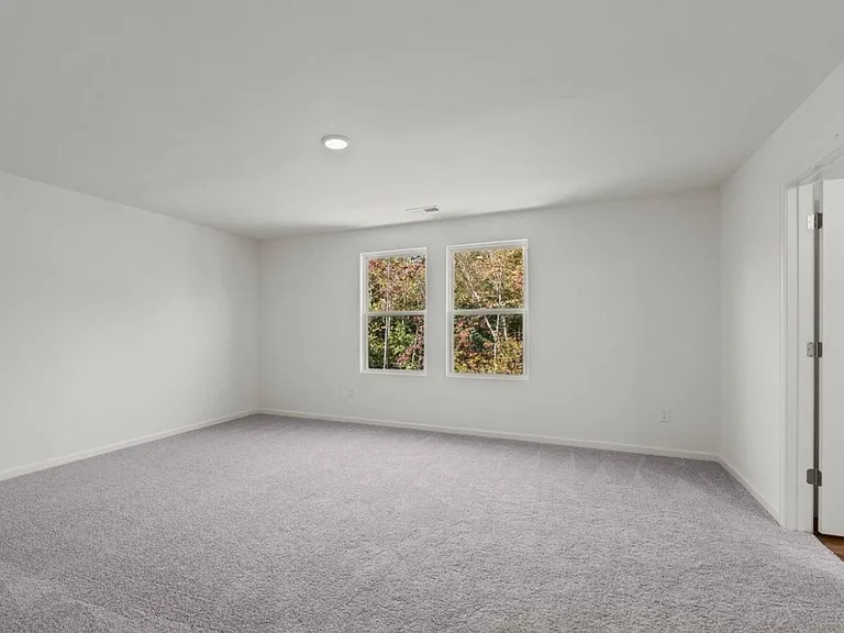 220 Bowen Way — Photo 7