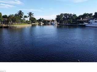 904 N Town And River Dr, Fort Myers, FL 33919