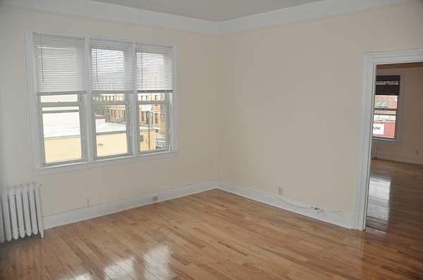 1st image of 3064 41st St
