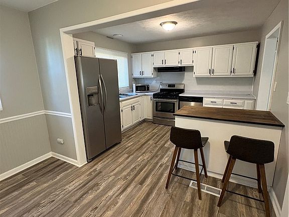 5th image of 87 Idlewood Rd