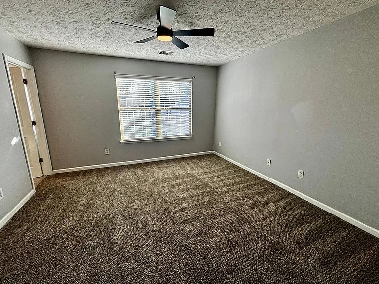 4249 High Park Ln — Photo 13