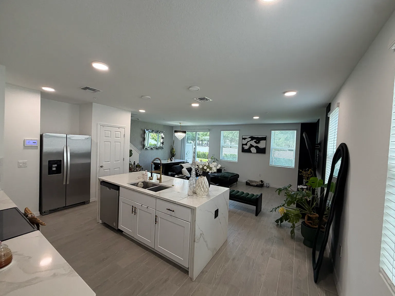 3 bed, 2.5 bath, 1566 sqft, $2,600 — Photo 2