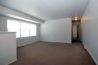 2nd image of 590 W Babcock Ave