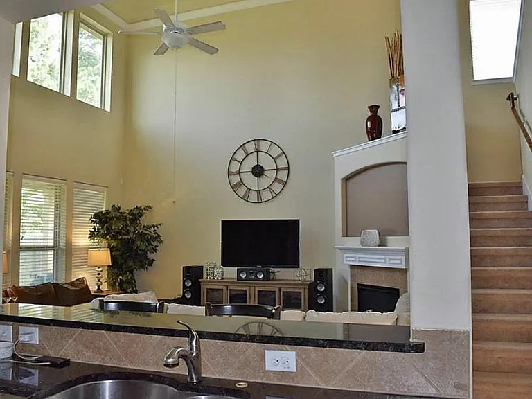 14502 Dakota Bend Dr — Photo 3