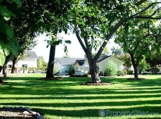 19432 E Niles Ln, Redding, CA 96002