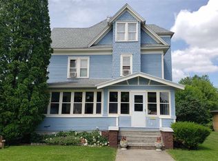 113 S Wood St, Sumner, IA 50674