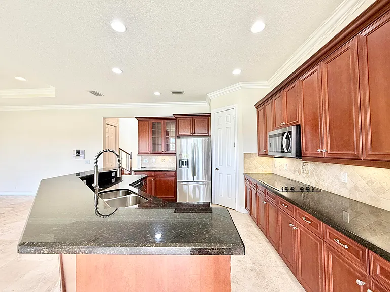 9656 Cobblestone Creek Dr — Photo 13