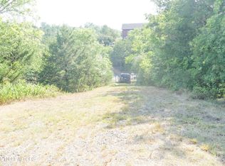 1798 Rauhuff Hollow Rd, Sevierville, TN 37876