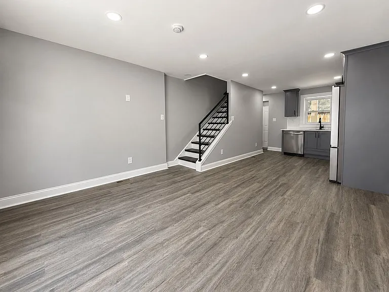2353 Wilder St — Photo 4