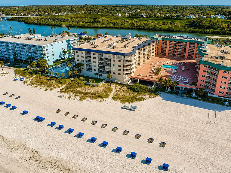 18450 Gulf Blvd #102 — Photo 15