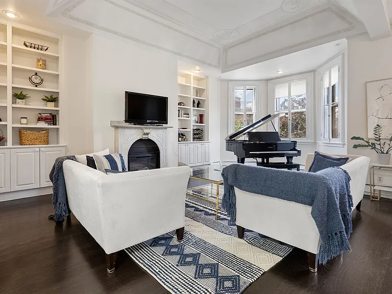 230 Marlborough St #4 — Photo 10