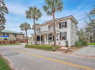 1711 King St, Beaufort, SC 29902