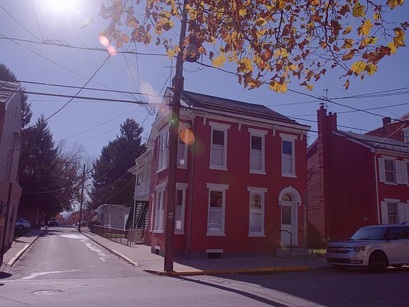 140 W South St
