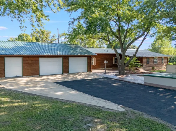 25440 S 605th Ln, Grove, OK 74344