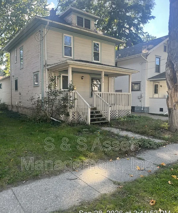 1516 Vine St