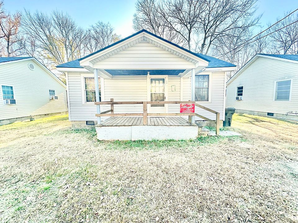 1st image of 313 Orr Dr