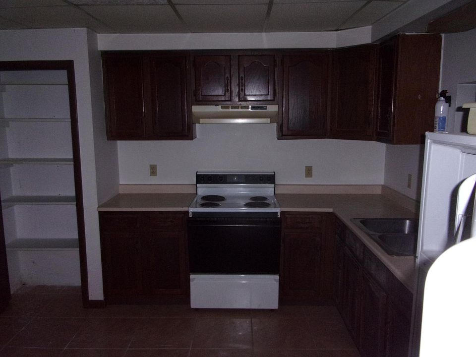 2nd image of 111 Camp Ground Rd APT 1