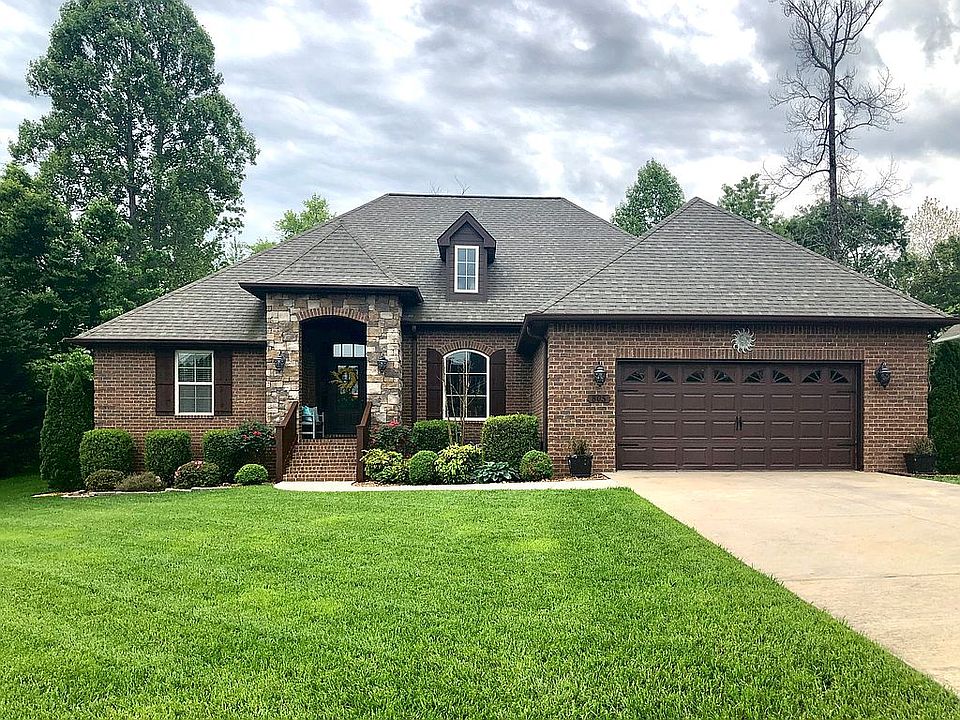 1st image of 805 Windingbrook Ct