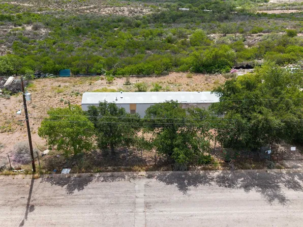 53 Dogwood St, Del Rio, TX 78840