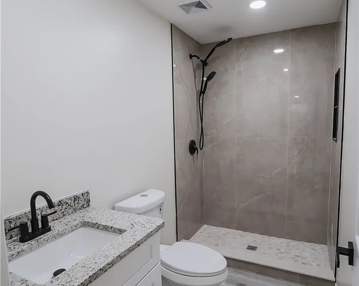2222 Unity Ave — Photo 8
