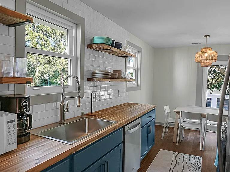 222 E Hudson Ave — Photo 27