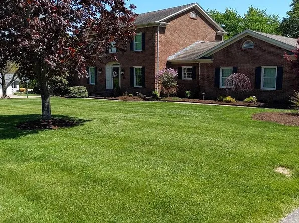 206 Stourbridge Ct, Versailles, KY 40383