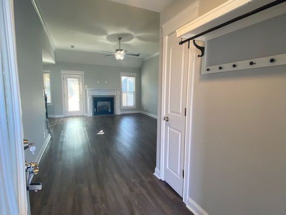 3rd image of 3860 Maliki Dr