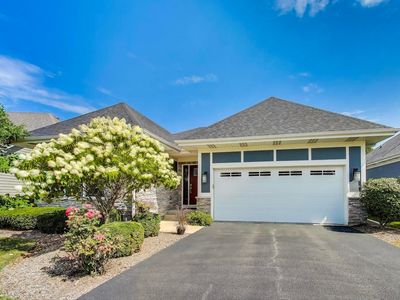 1N599 Golf View Ln, Winfield, IL, 60190