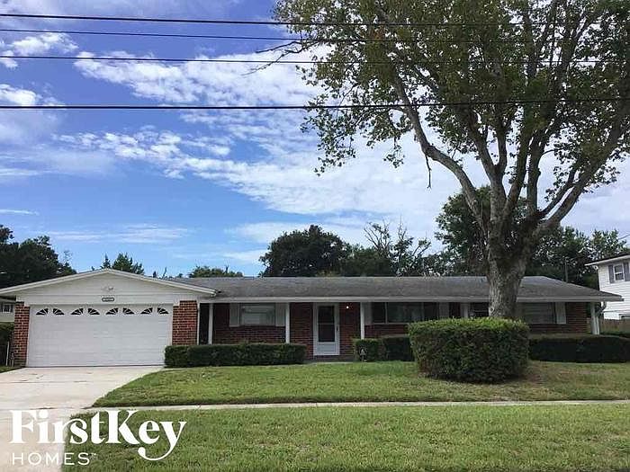 1st image of 8182 Caravelle Dr