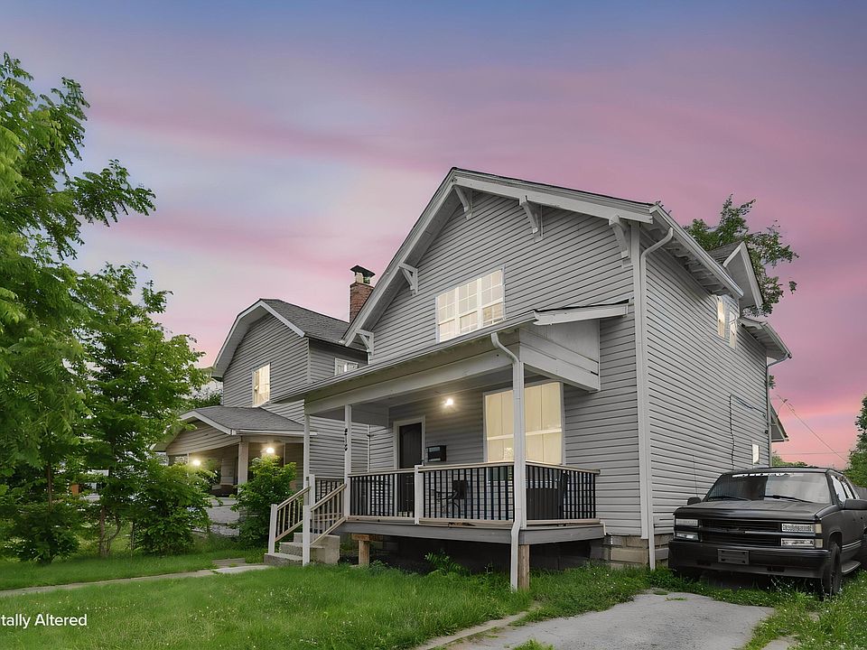 1st image of 218 Whitethorne Ave