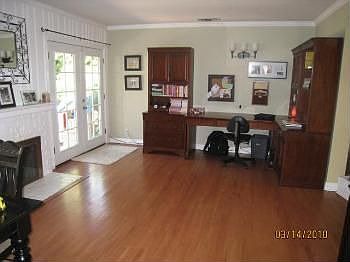 4th image of 3374 Knoxville Ave
