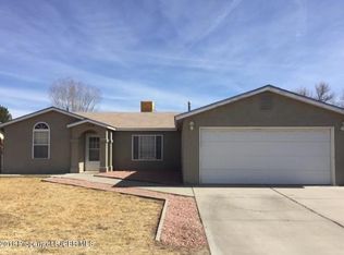 1104 River Cir, Bloomfield, NM 87413