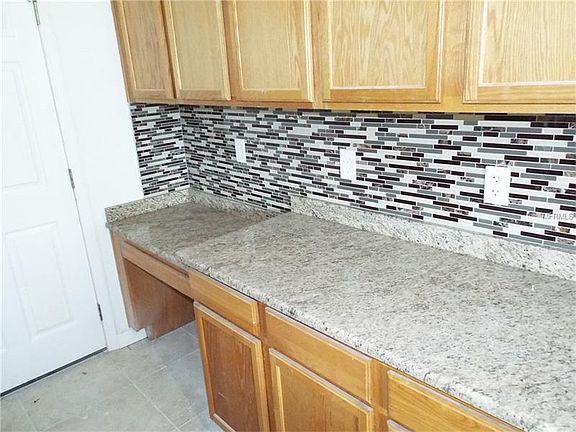 5th image of 19250 Stone Hedge Dr