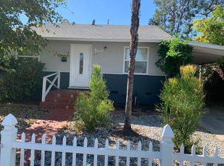 17966 Collins St, Encino, CA 91316