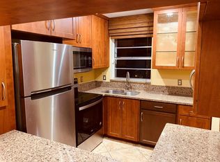 1638 Embassy Dr APT 407, West Palm Beach, FL 33401