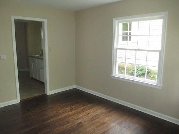 2nd image of 4939 N Indianola Ave