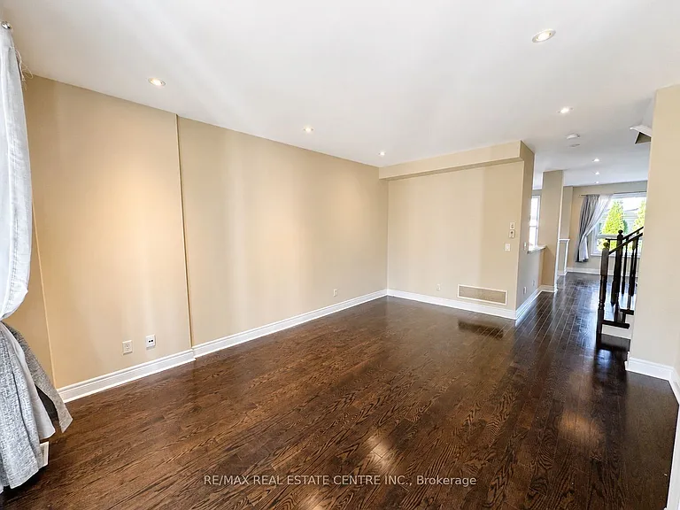 2491 Postmaster Dr — Photo 3