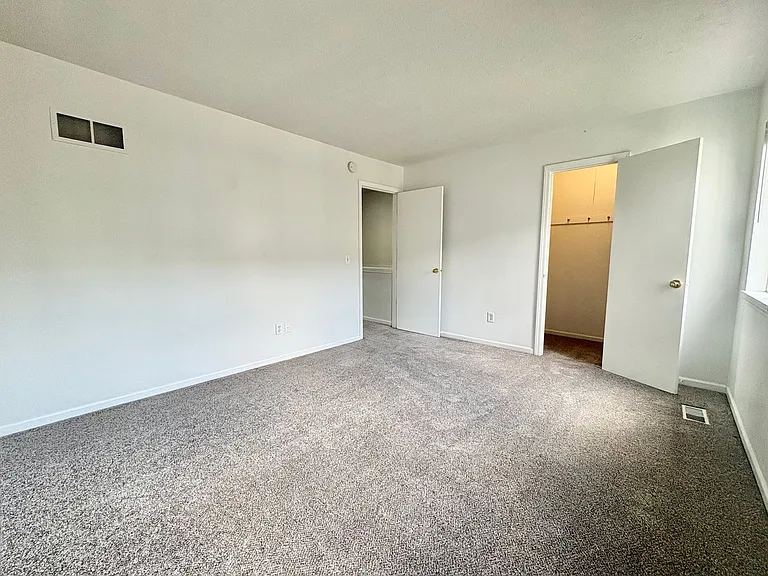 4420 Jarboe St — Photo 19