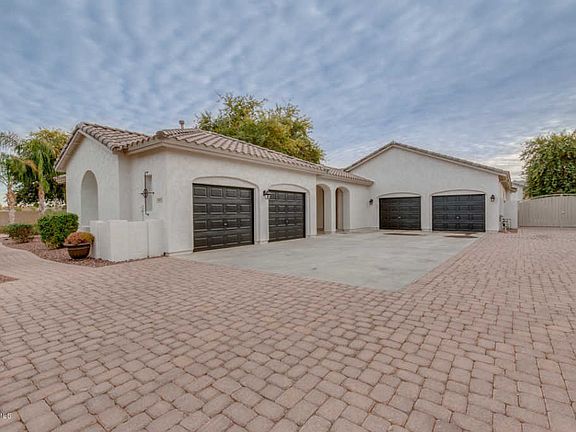 4th image of 3483 E Vallejo Ct